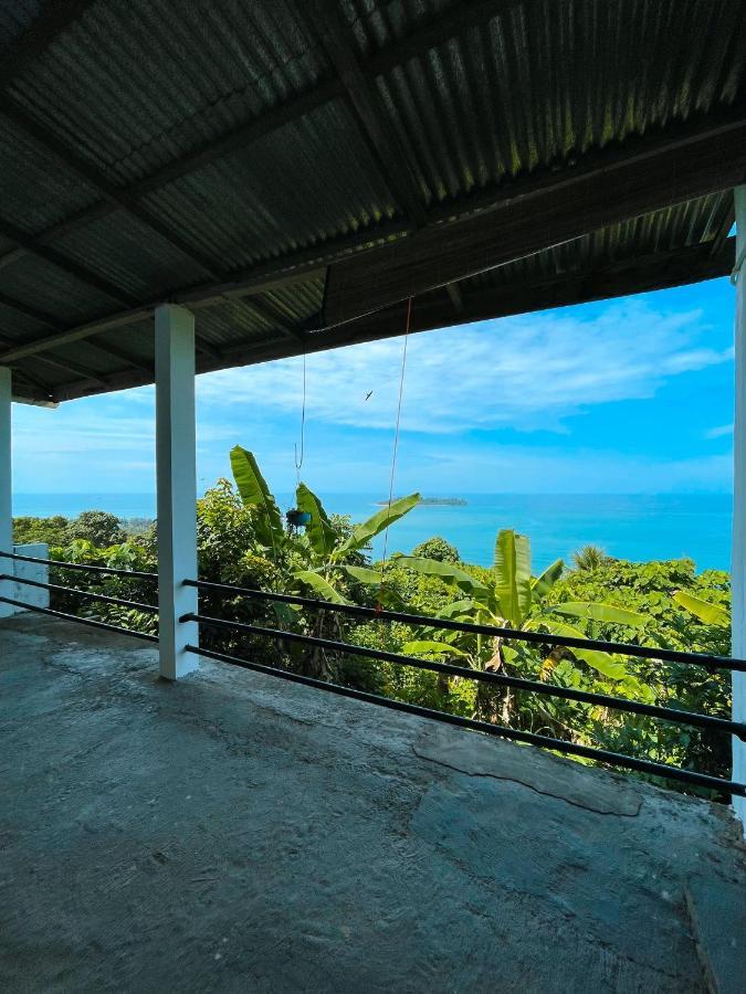 The View Padang, Amazing View, 8 Mins Mentawai Fast Ferry, Cold Beer,Close To Restaurants Padang (Sumatra) Exterior foto
