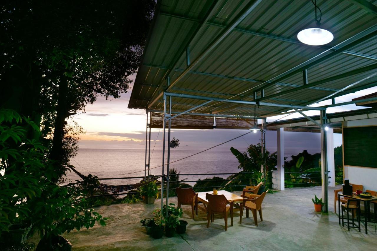 The View Padang, Amazing View, 8 Mins Mentawai Fast Ferry, Cold Beer,Close To Restaurants Padang (Sumatra) Exterior foto