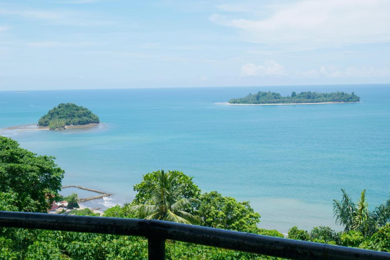 The View Padang, Amazing View, 8 Mins Mentawai Fast Ferry, Cold Beer,Close To Restaurants Padang (Sumatra) Exterior foto
