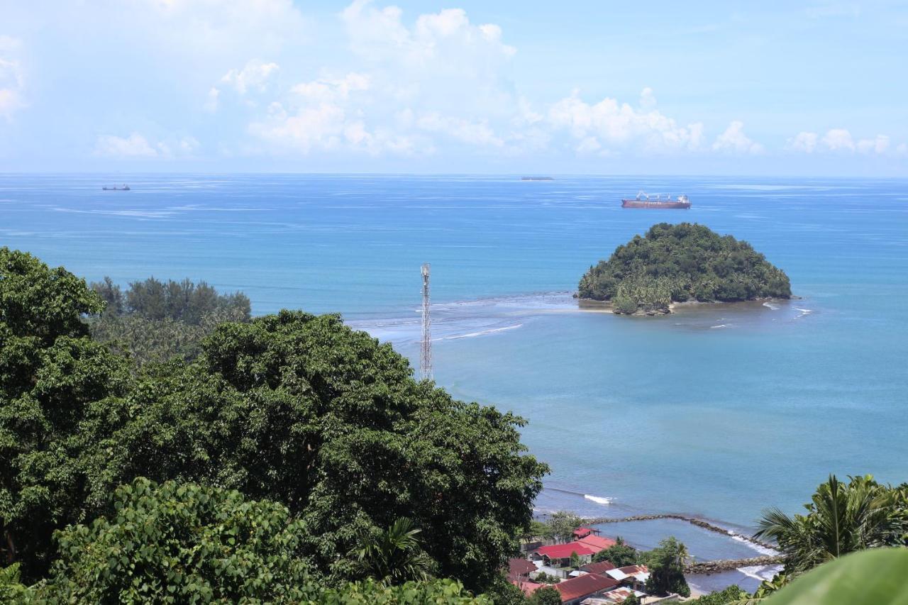 The View Padang, Amazing View, 8 Mins Mentawai Fast Ferry, Cold Beer,Close To Restaurants Padang (Sumatra) Exterior foto