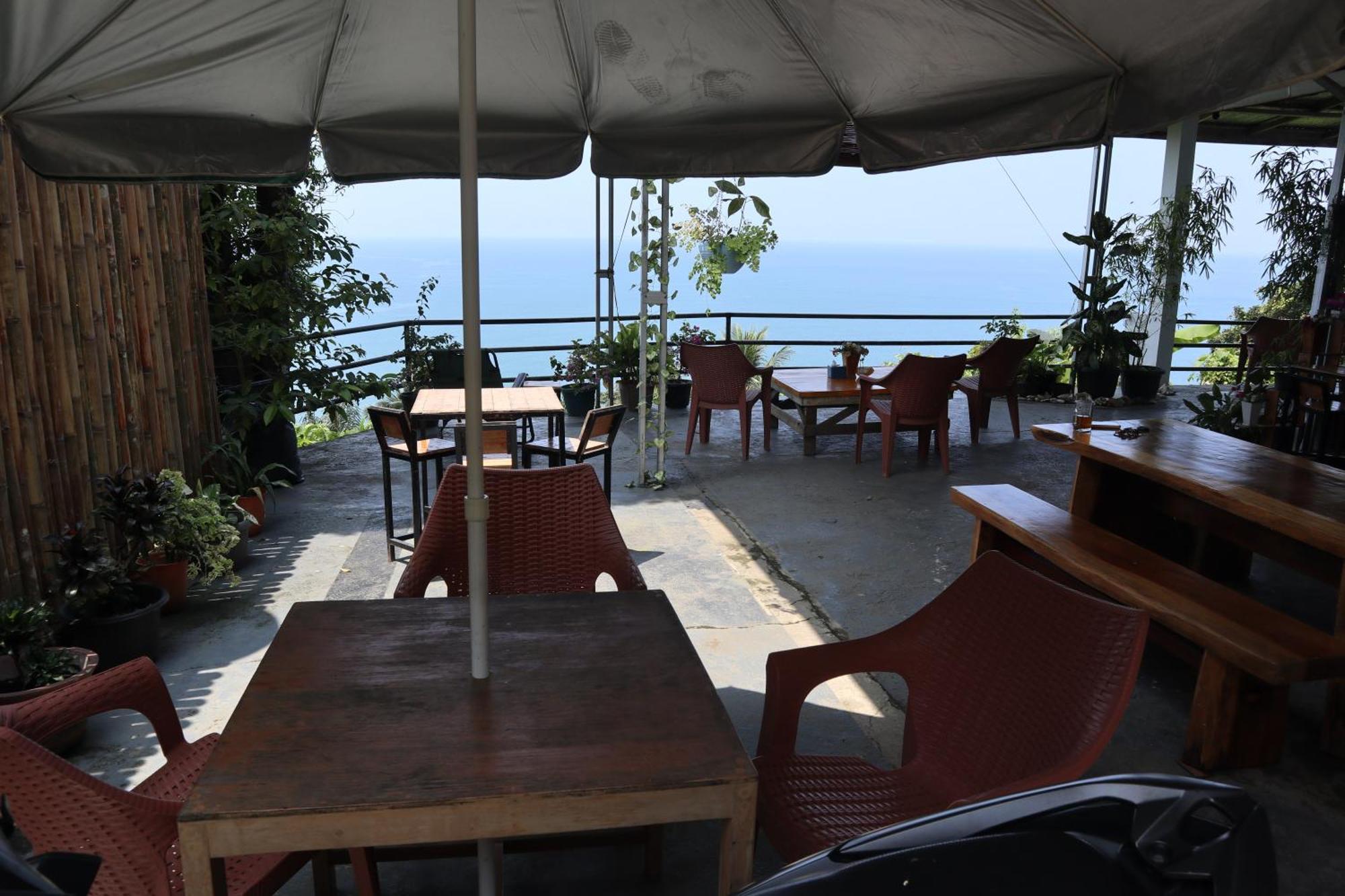 The View Padang, Amazing View, 8 Mins Mentawai Fast Ferry, Cold Beer,Close To Restaurants Padang (Sumatra) Exterior foto